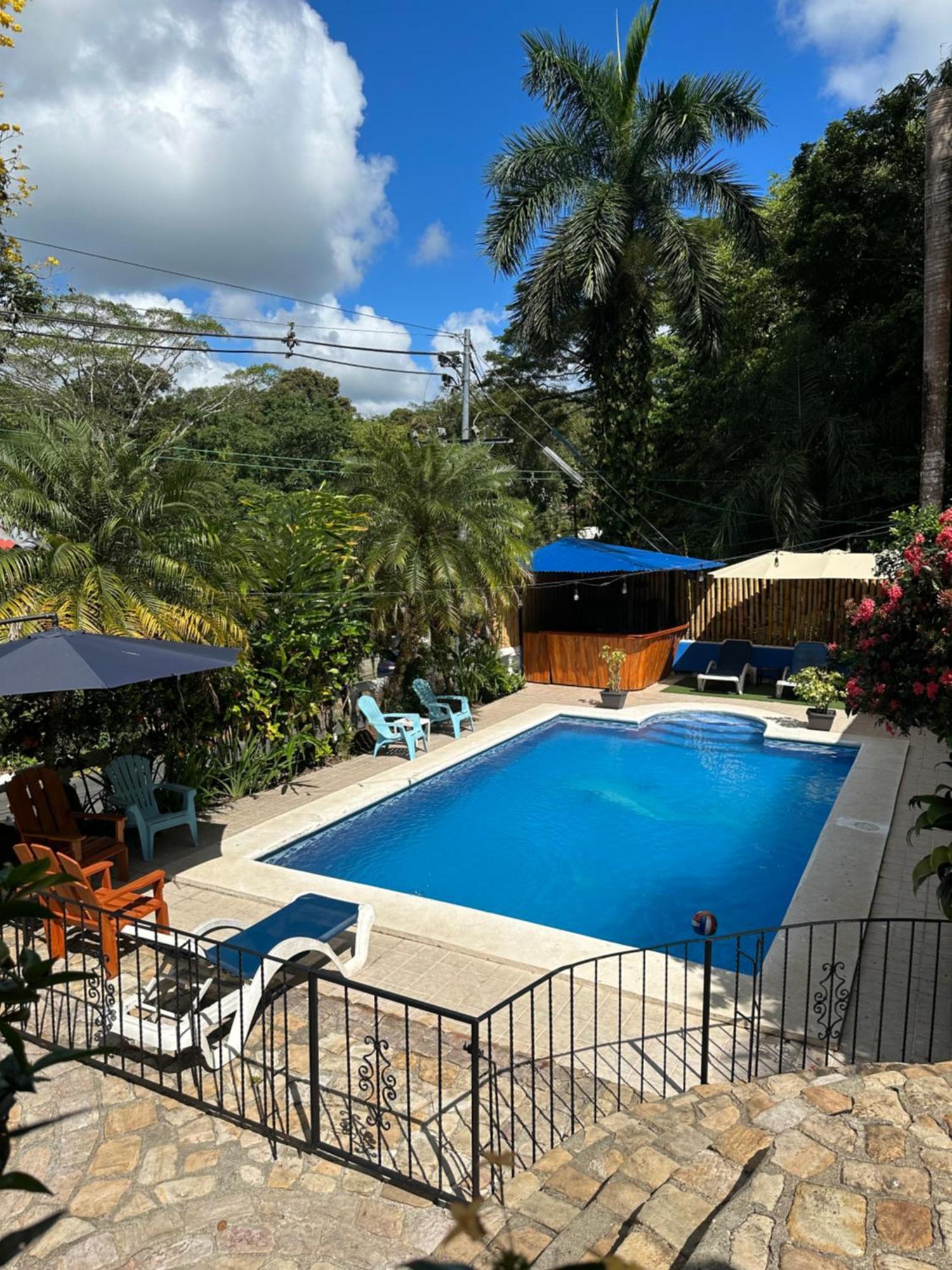 Hospedaje Colibri Manuel Antonio Exterior foto